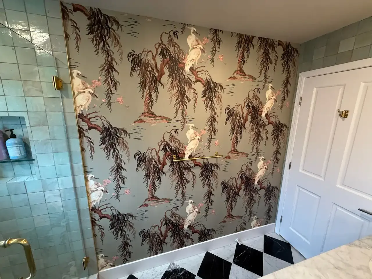 Warm botanical wallpaper pattern with a leafy repeat